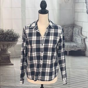 The Limited long sleeve button down plaid shirt